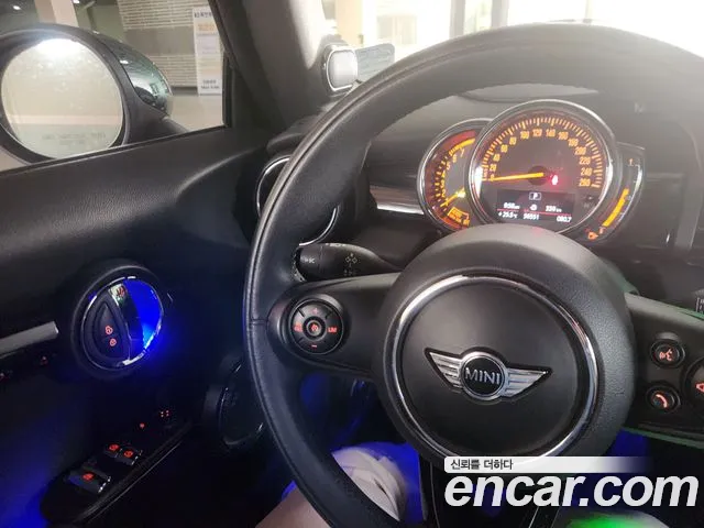 Mini Cooper Convertible id 2821834 из Кореи 8