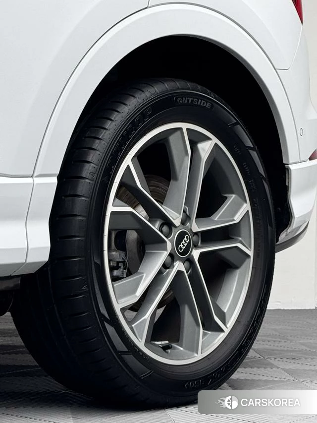 Audi Q3 id 4320684 из Китая 8