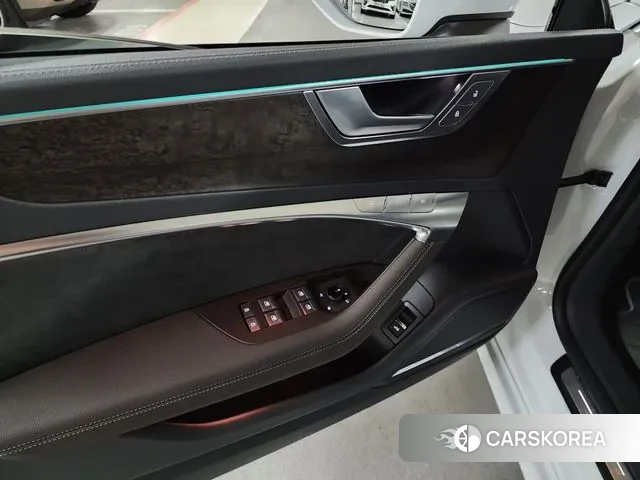 Audi A7 (4K) id 3301943 из Кореи 8