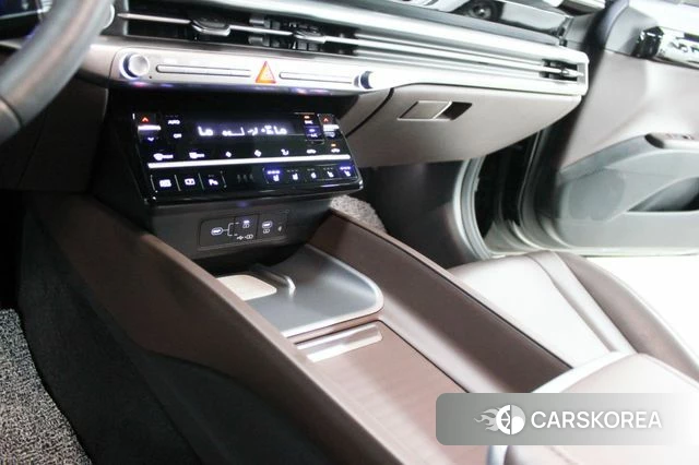Hyundai Grandeur (GN7) id 4845809 из Кореи 8