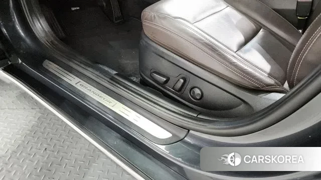 Hyundai Grandeur IG id 3171692 из Кореи 8