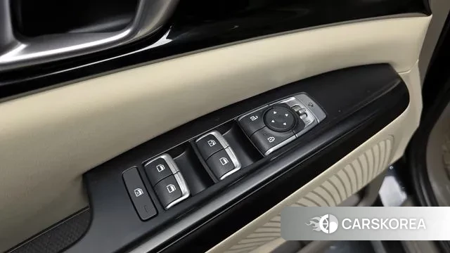 Kia Carnival 4th generation id 3023180 из Кореи 8