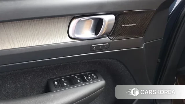 Volvo XC40 id 3742482 из Кореи 8