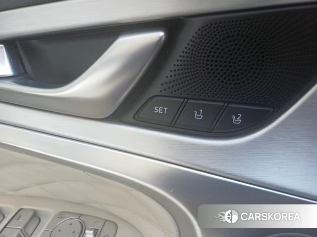 Genesis G70 id 4601472 из Кореи 8