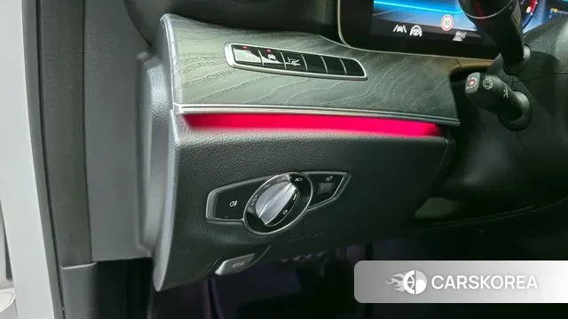 Mercedes-Benz E-Class W213 id 3687089 из Кореи 8