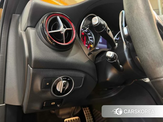 Mercedes-Benz GLA-Class X156 id 4188167 из Кореи 8