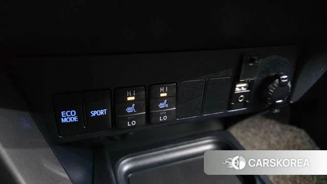 Toyota RAV4 id 4557828 из Кореи 8