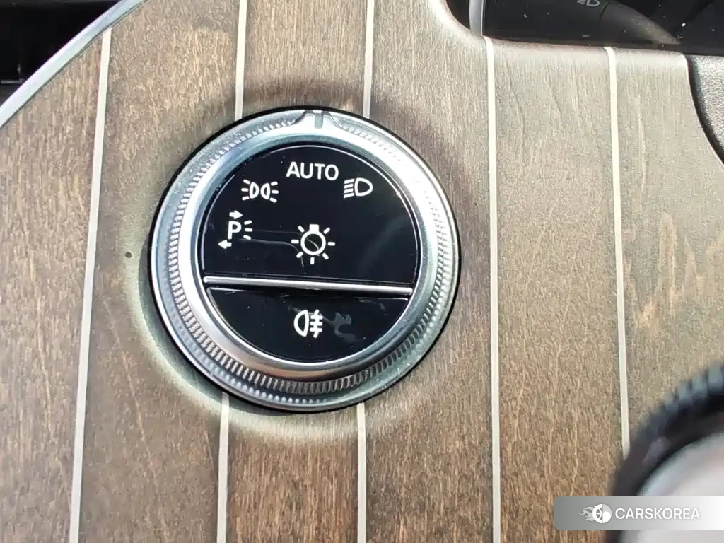 Mercedes-Benz E-Class id 4680508 из Китая 8