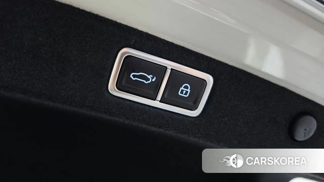 Hyundai Grandeur Hybrid (GN7) id 4700979 из Кореи 8