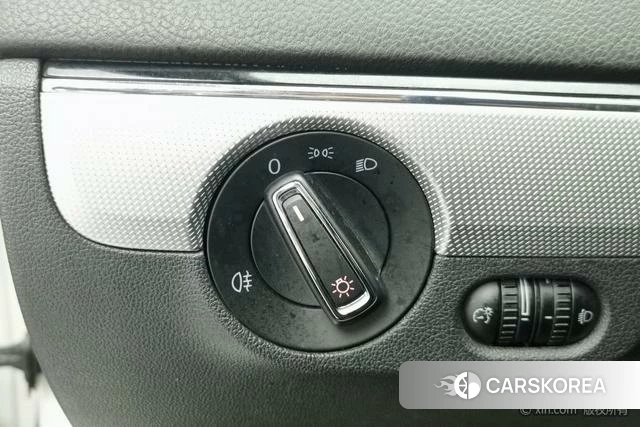 Volkswagen Sagitar id 4211238 из Китая 8