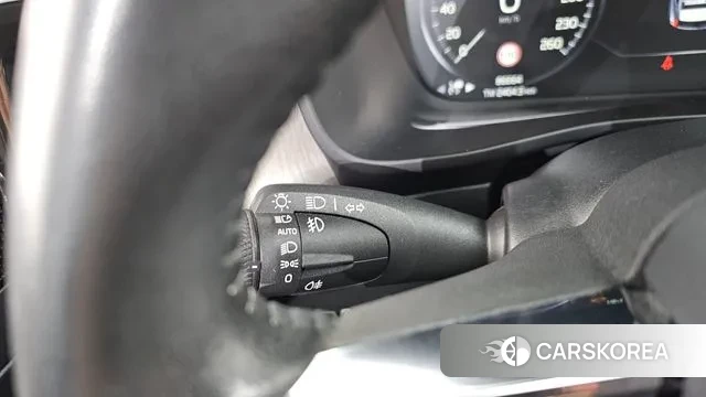 Volvo XC40 id 3345024 из Кореи 8