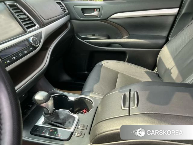Toyota Highlander id 4258078 из Китая 8