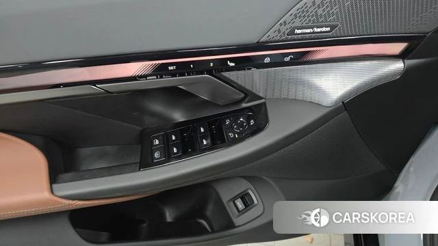 BMW 5 Series (G60) id 4533035 из Кореи 8