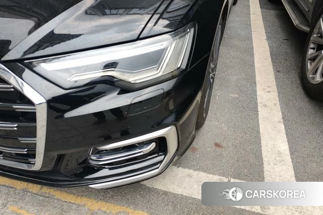 Audi A6L id 4300974 из Китая 8