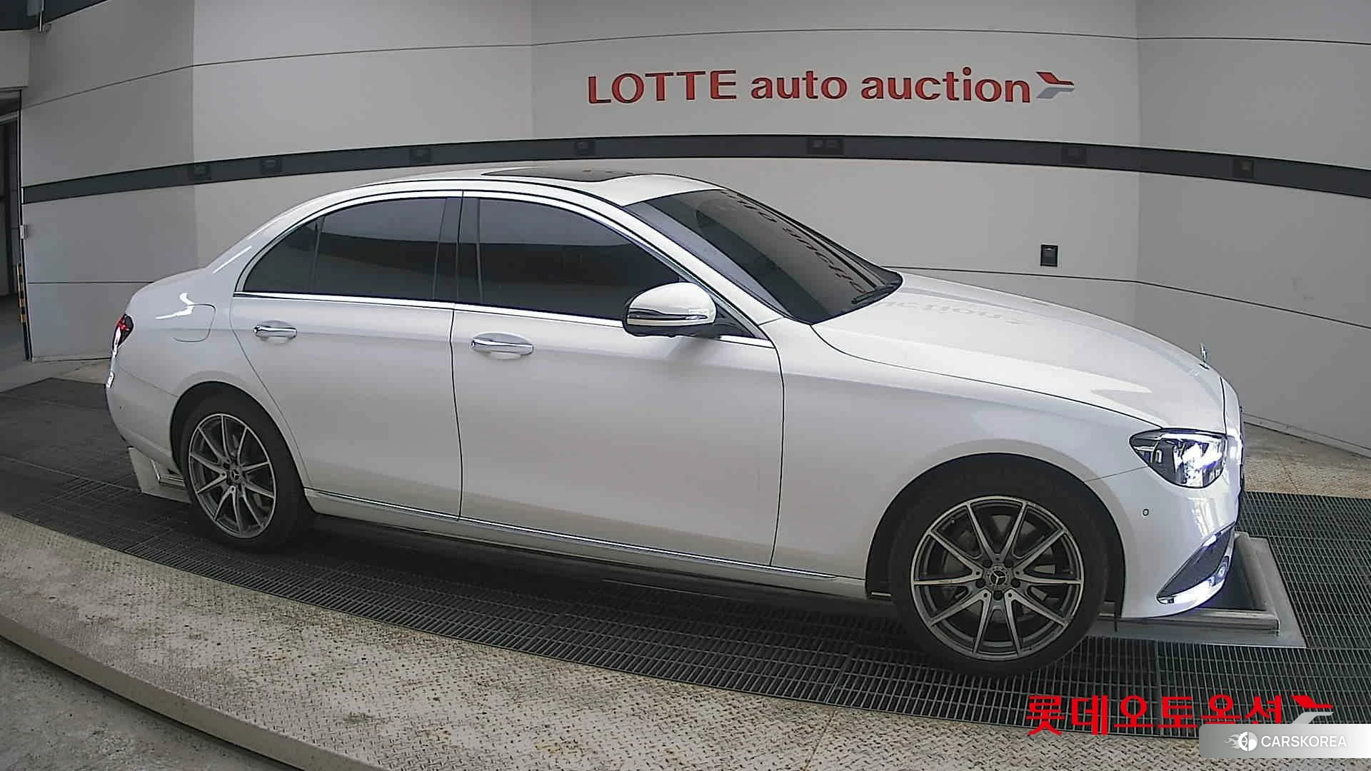 Mercedes-Benz Mercedes-Benz E300 e 4MATIC id 4289668 из Кореи 8