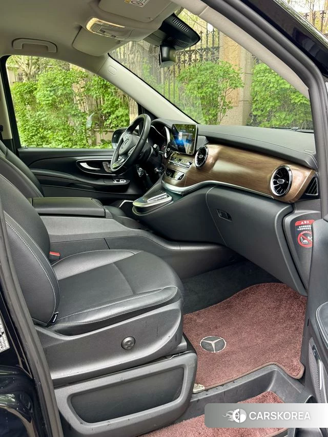 Mercedes-Benz V-class id 4387339 из Китая 8