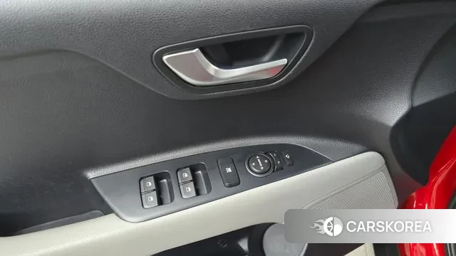 Kia Stonic id 3407796 из Кореи 8