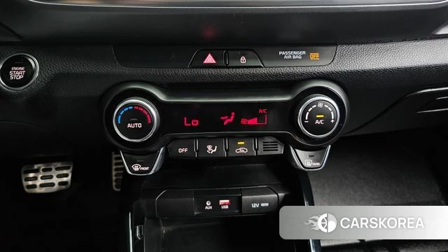 Kia Stonic id 4615564 из Кореи 8