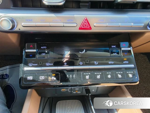 Hyundai Grandeur (GN7) id 3897391 из Кореи 8