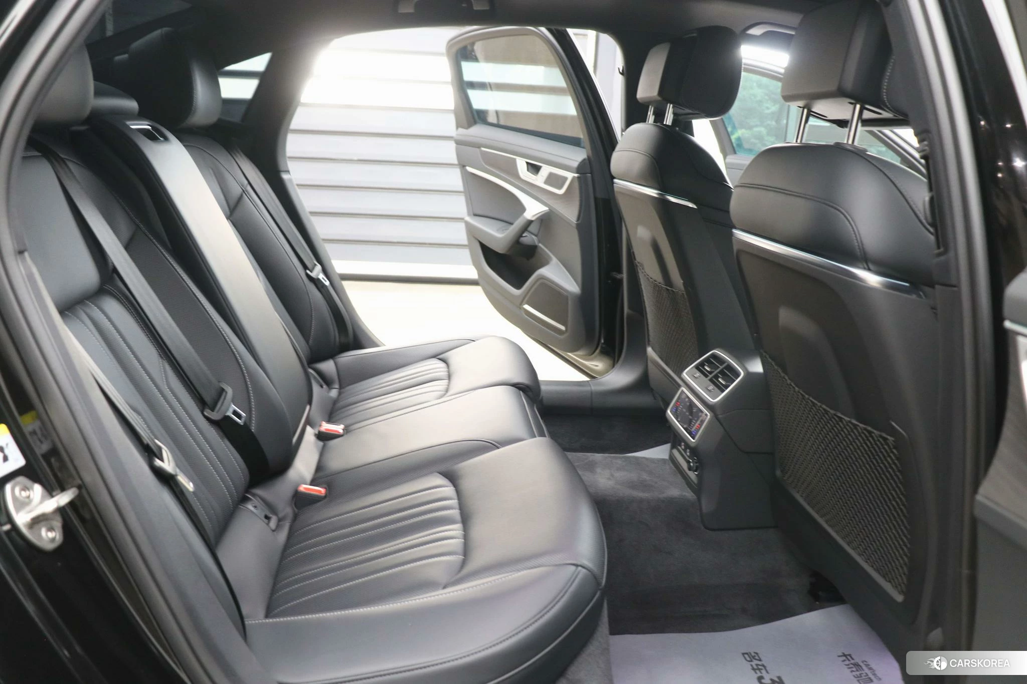 Audi A6L id 4505004 из Китая 8