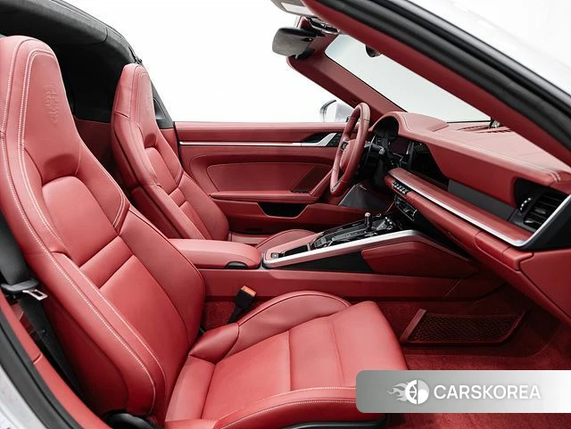 Porsche 911(992) id 3939860 из Кореи 8