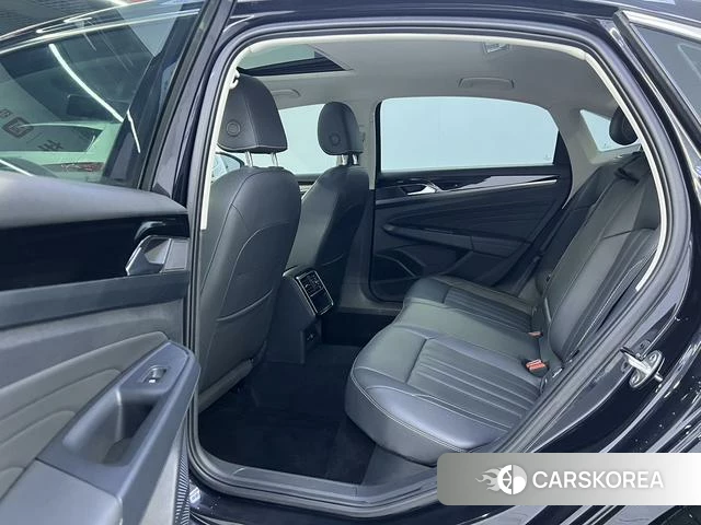 Volkswagen Passat id 4263075 из Китая 8