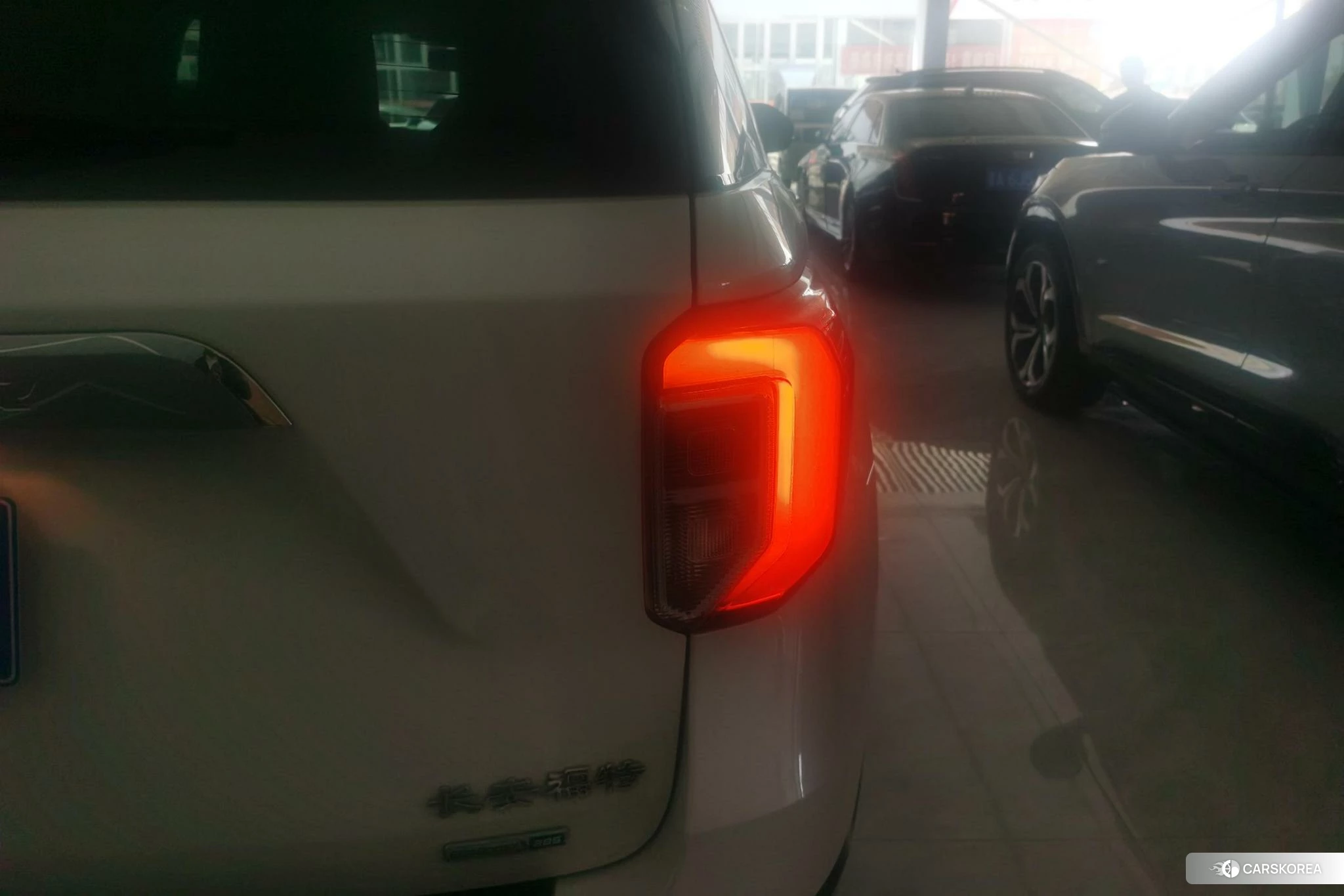 Ford Explorer id 4454304 из Китая 8