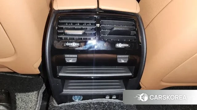 BMW 5 Series (G30) id 3452720 из Кореи 8