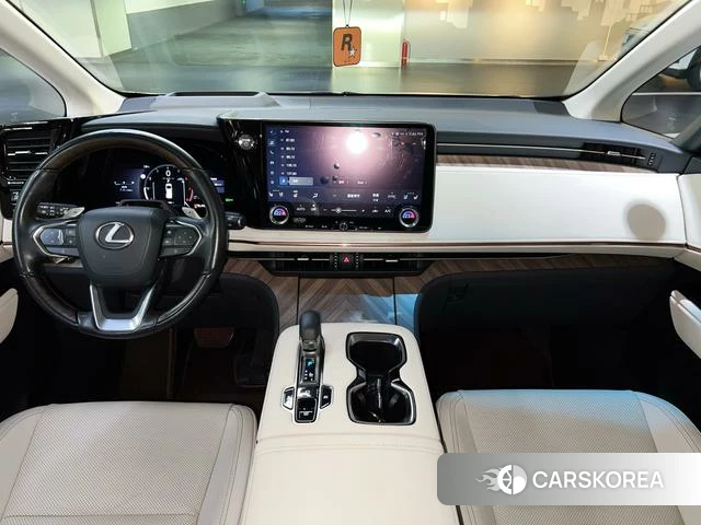 Lexus LM id 4314678 из Китая 8