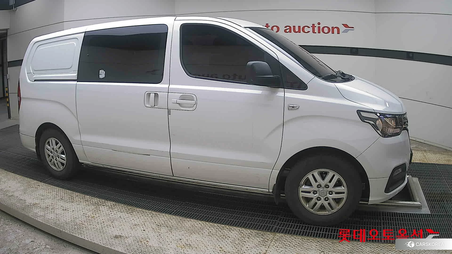 Hyundai Grand Starex id 4296842 из Кореи 8