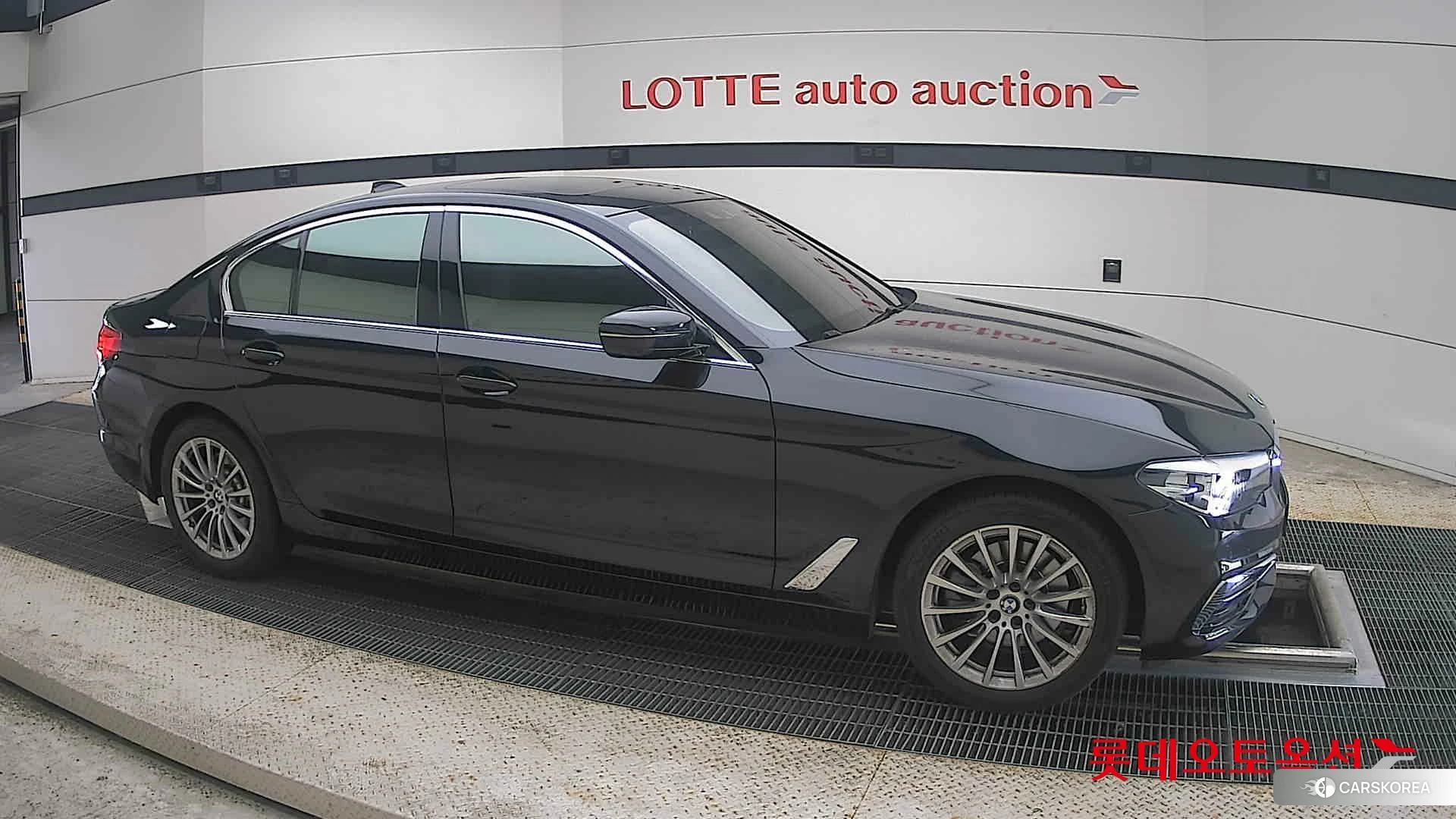 BMW  520i Luxury id 4504427 из Кореи 8