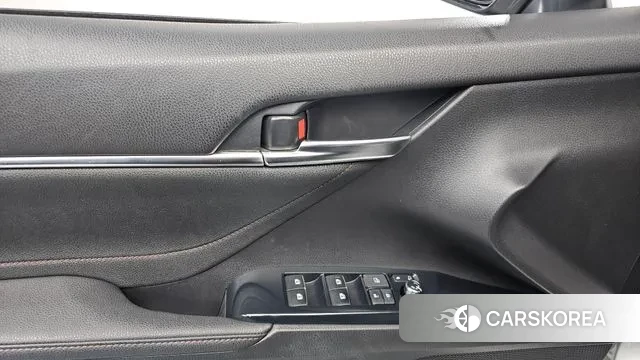 Toyota Camry (XV70) id 3612826 из Кореи 8