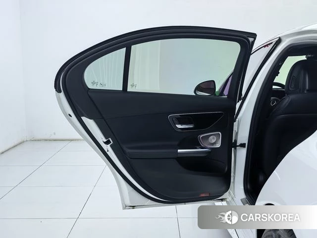 Mercedes-Benz Class C id 4297260 из Китая 8
