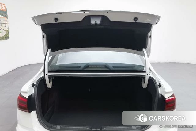 Volkswagen Bora id 4272503 из Китая 8