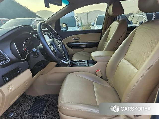 Kia The New Carnival id 3899768 из Кореи 8