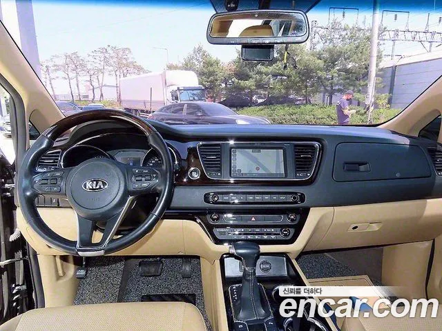 Kia The New Carnival id 2682156 из Кореи 8