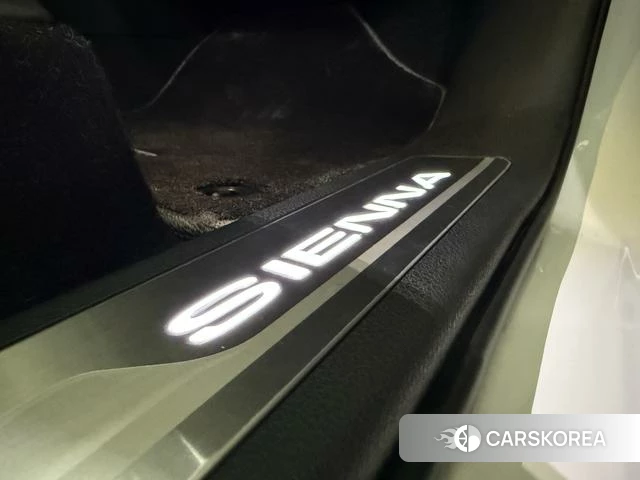 Toyota Saina id 4393250 из Китая 8