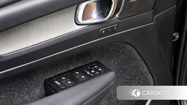 Volvo XC40 id 3529335 из Кореи 8