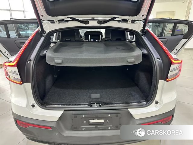 Volvo C40 EV id 3908737 из Китая 8