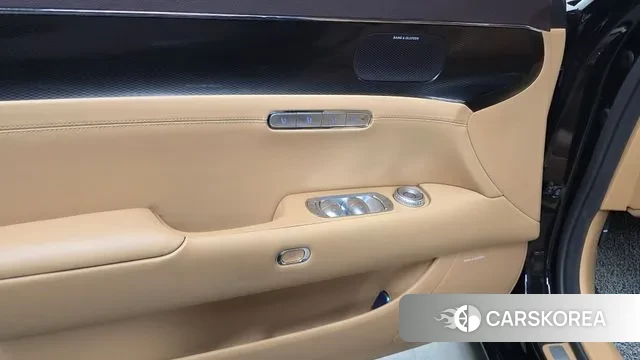 Genesis G90 (RS4) id 3389296 из Кореи 8