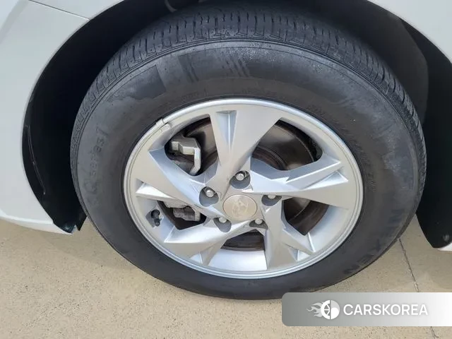 Hyundai Avante (CN7) id 3021405 из Кореи 8