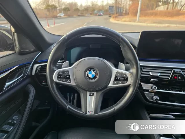 BMW 5 Series (G30) id 3607280 из Кореи 8