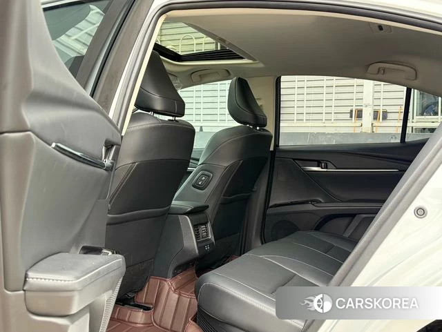 Toyota Camry id 4205695 из Китая 8