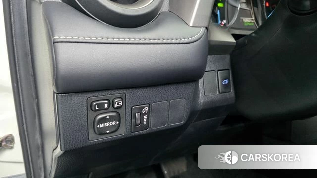 Toyota RAV4 id 4525704 из Кореи 8