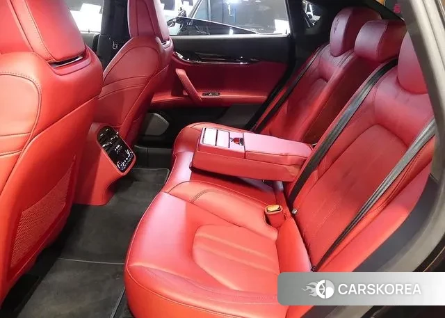 Maserati Quattroporte id 3467526 из Кореи 8