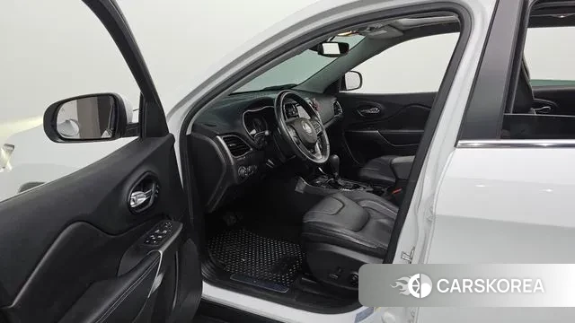 Jeep Cherokee (KL) id 3546198 из Кореи 8