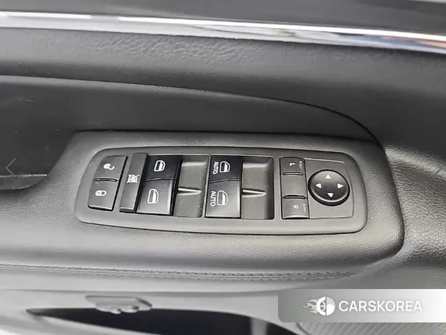 Jeep Grand Cherokee id 3324783 из Кореи 8