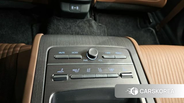 Hyundai Grandeur (GN7) id 3841939 из Кореи 8