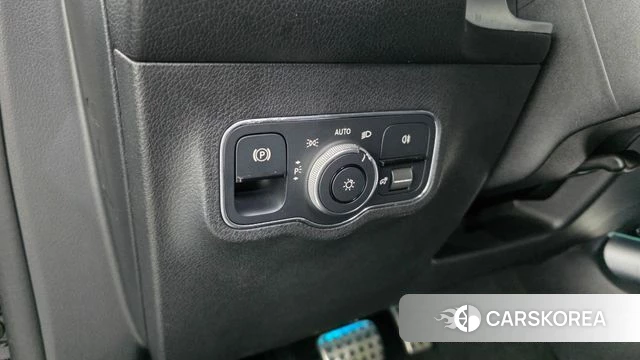 Mercedes-Benz EQB X243 id 4613633 из Кореи 8