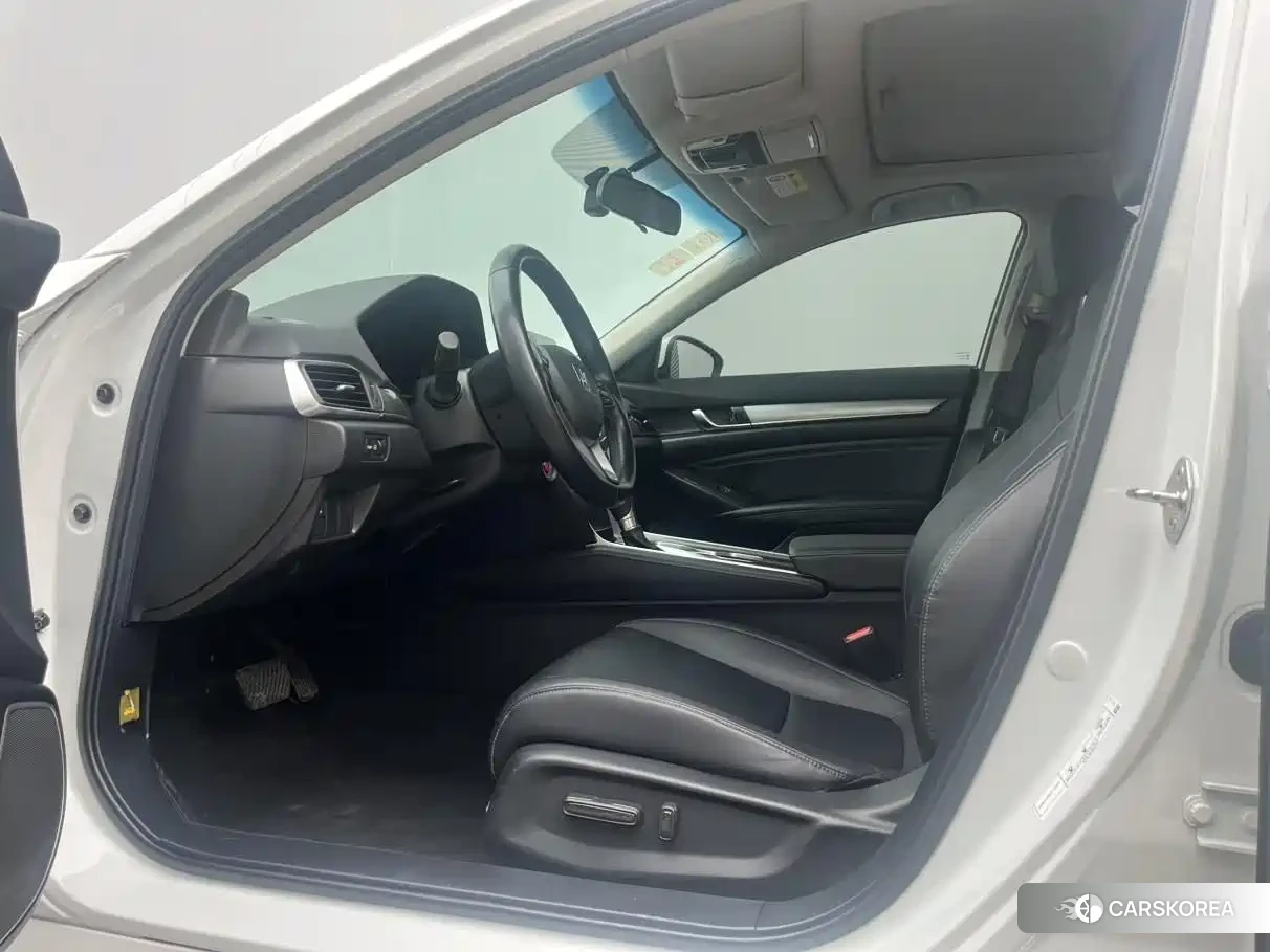 Honda Accord id 4539122 из Китая 8